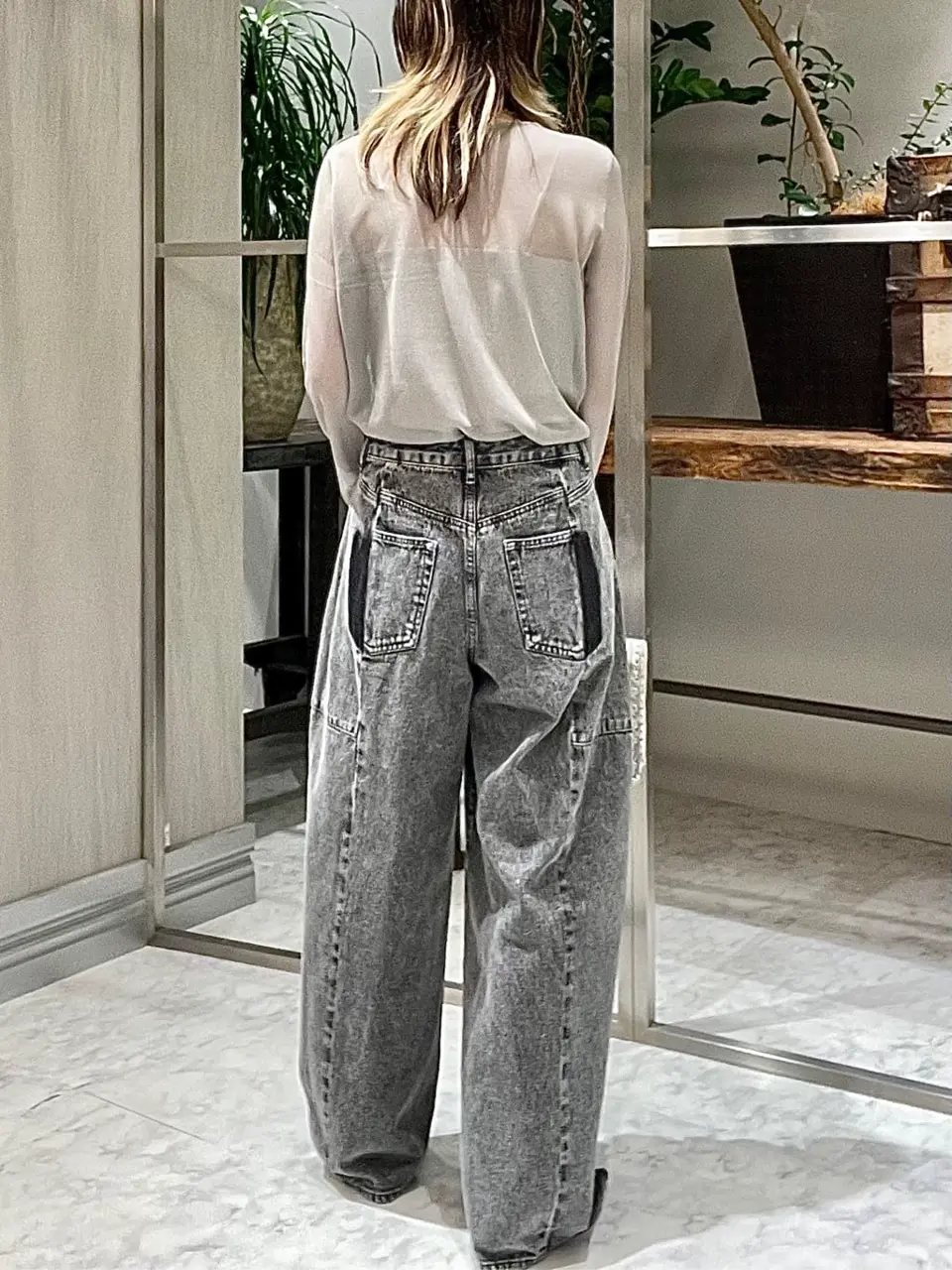 ORIGINATED IN GRACE CONTINENTAL 三浦　芙優 コーディネート画像