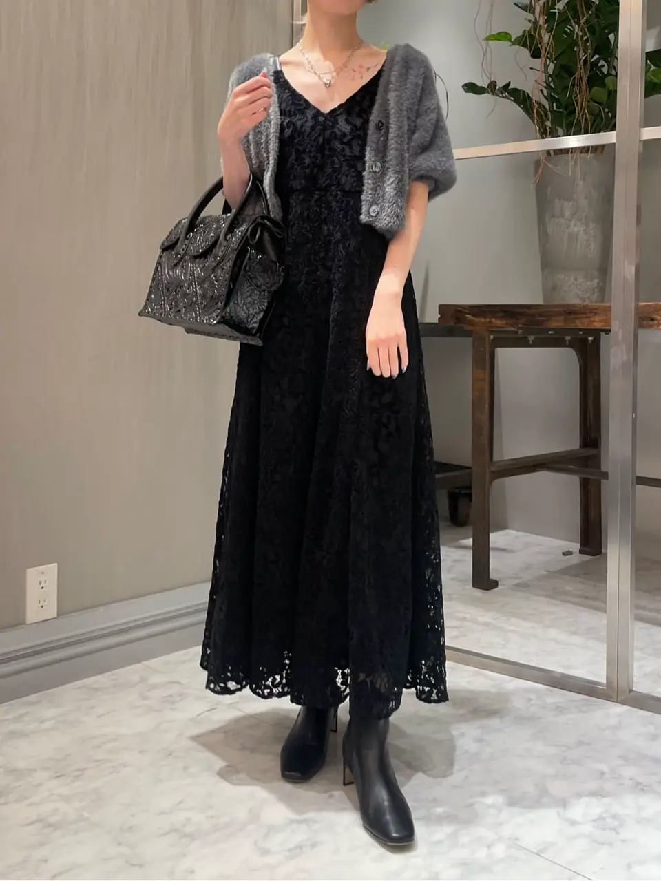 ORIGINATED IN GRACE CONTINENTAL 三浦　芙優 コーディネート画像