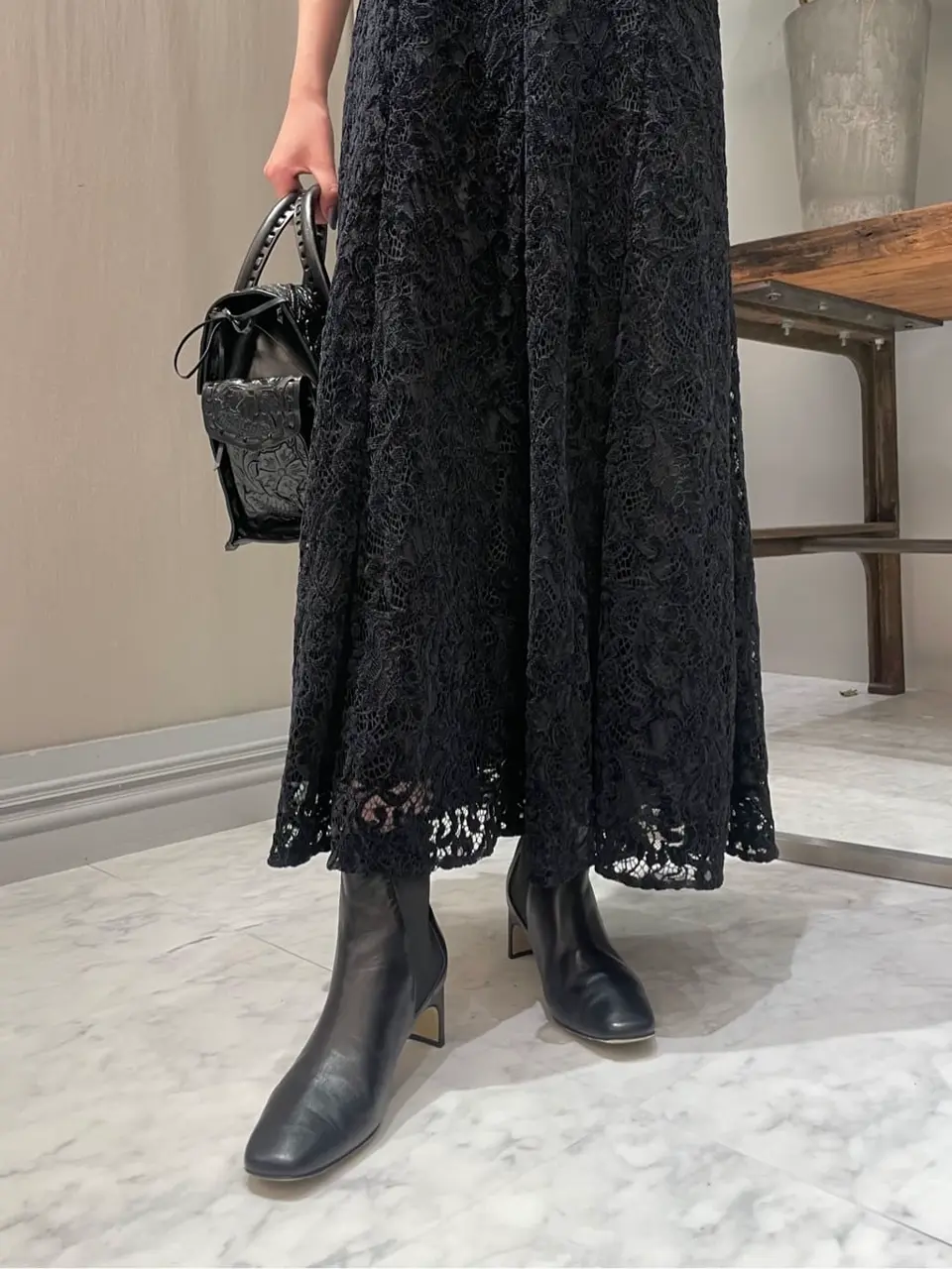 ORIGINATED IN GRACE CONTINENTAL 三浦　芙優 コーディネート画像