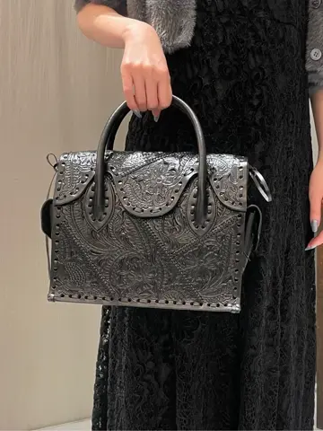 ORIGINATED IN GRACE CONTINENTAL 三浦　芙優 コーディネート画像