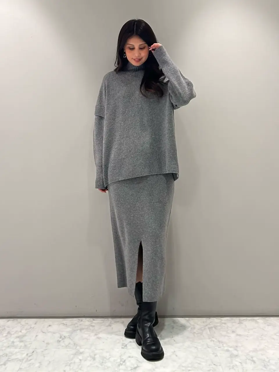 ORIGINATED IN GRACE CONTINENTAL 志田　悠 コーディネート画像