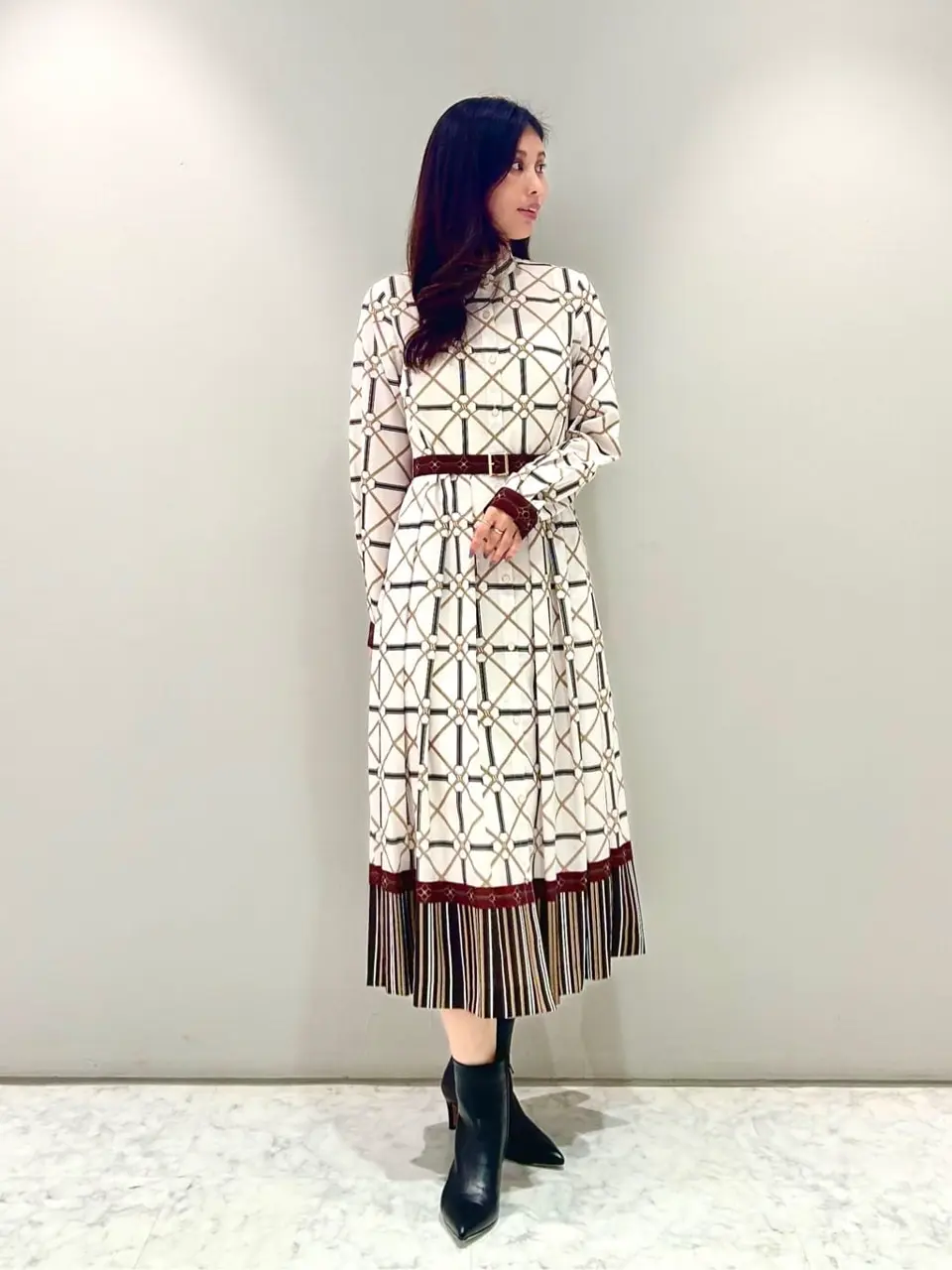 ORIGINATED IN GRACE CONTINENTAL 志田　悠 コーディネート画像