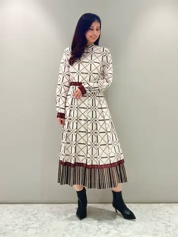 ORIGINATED IN GRACE CONTINENTAL 志田　悠 コーディネート画像