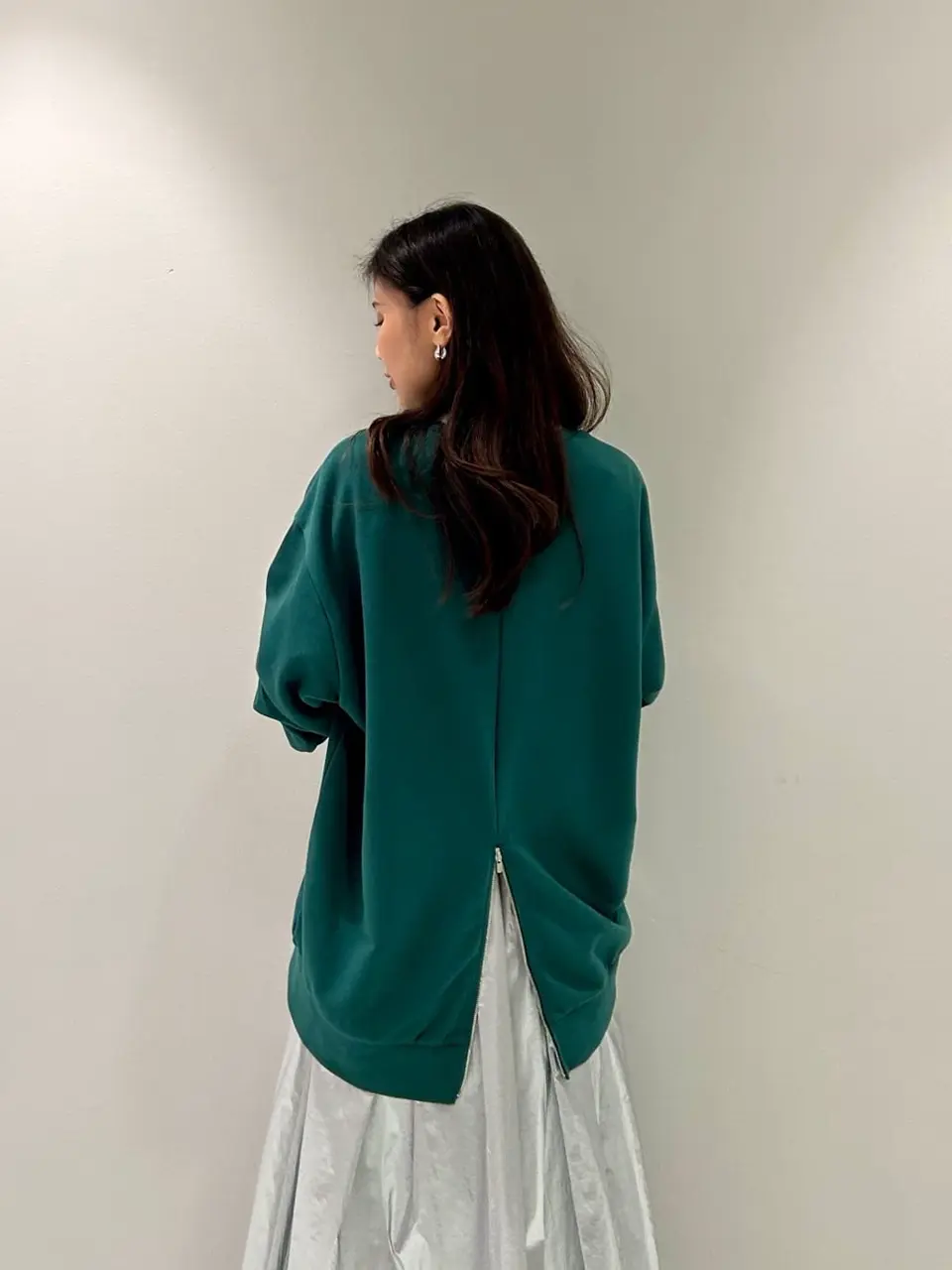 ORIGINATED IN GRACE CONTINENTAL 志田　悠 コーディネート画像