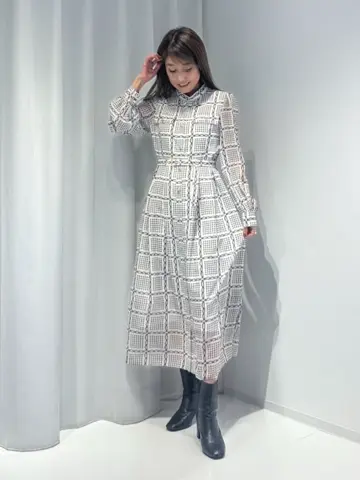 ORIGINATED IN GRACE CONTINENTAL yukimi yonee コーディネート画像