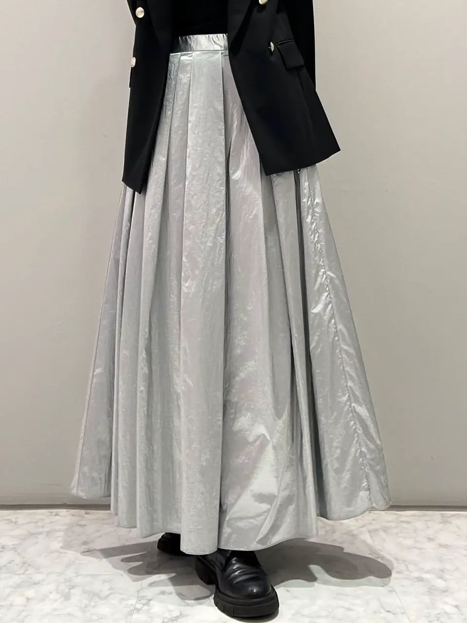 ORIGINATED IN GRACE CONTINENTAL 志田　悠 コーディネート画像