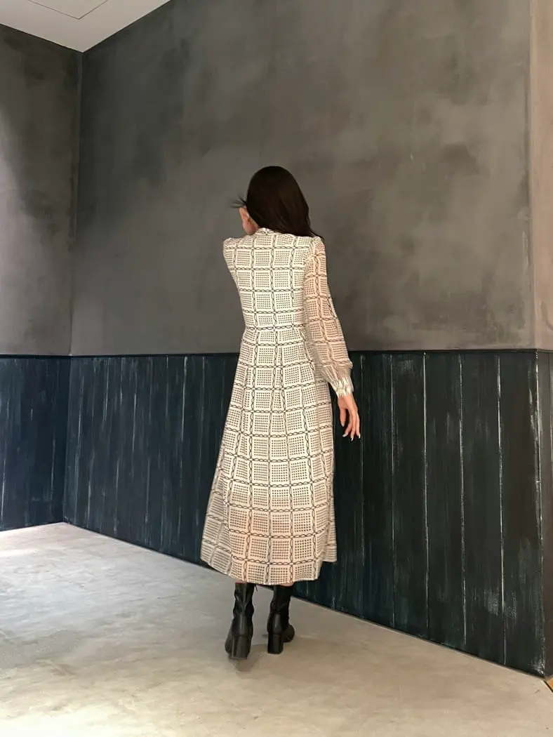 ORIGINATED IN GRACE CONTINENTAL watanabe コーディネート画像