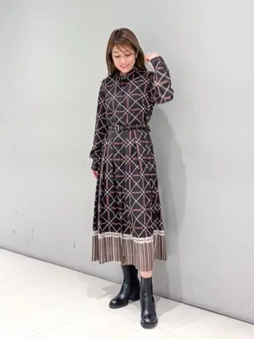 ORIGINATED IN GRACE CONTINENTAL yukimi yonee コーディネート画像