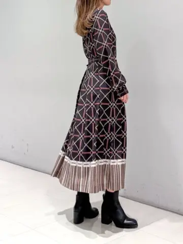 ORIGINATED IN GRACE CONTINENTAL yukimi yonee コーディネート画像