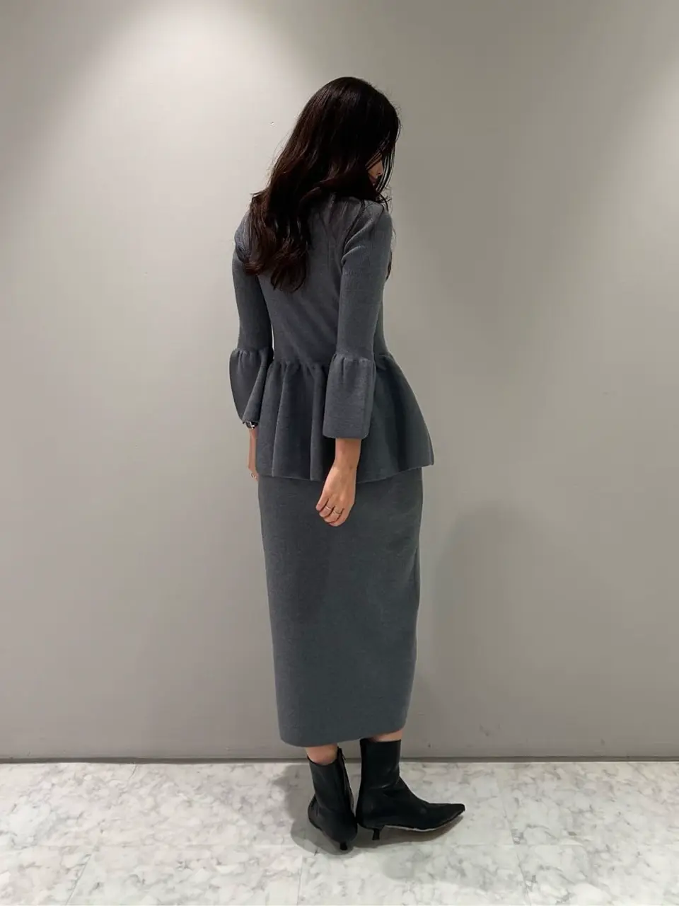 ORIGINATED IN GRACE CONTINENTAL 志田　悠 コーディネート画像