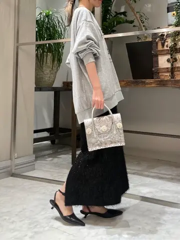 ORIGINATED IN GRACE CONTINENTAL 三浦　芙優 コーディネート画像