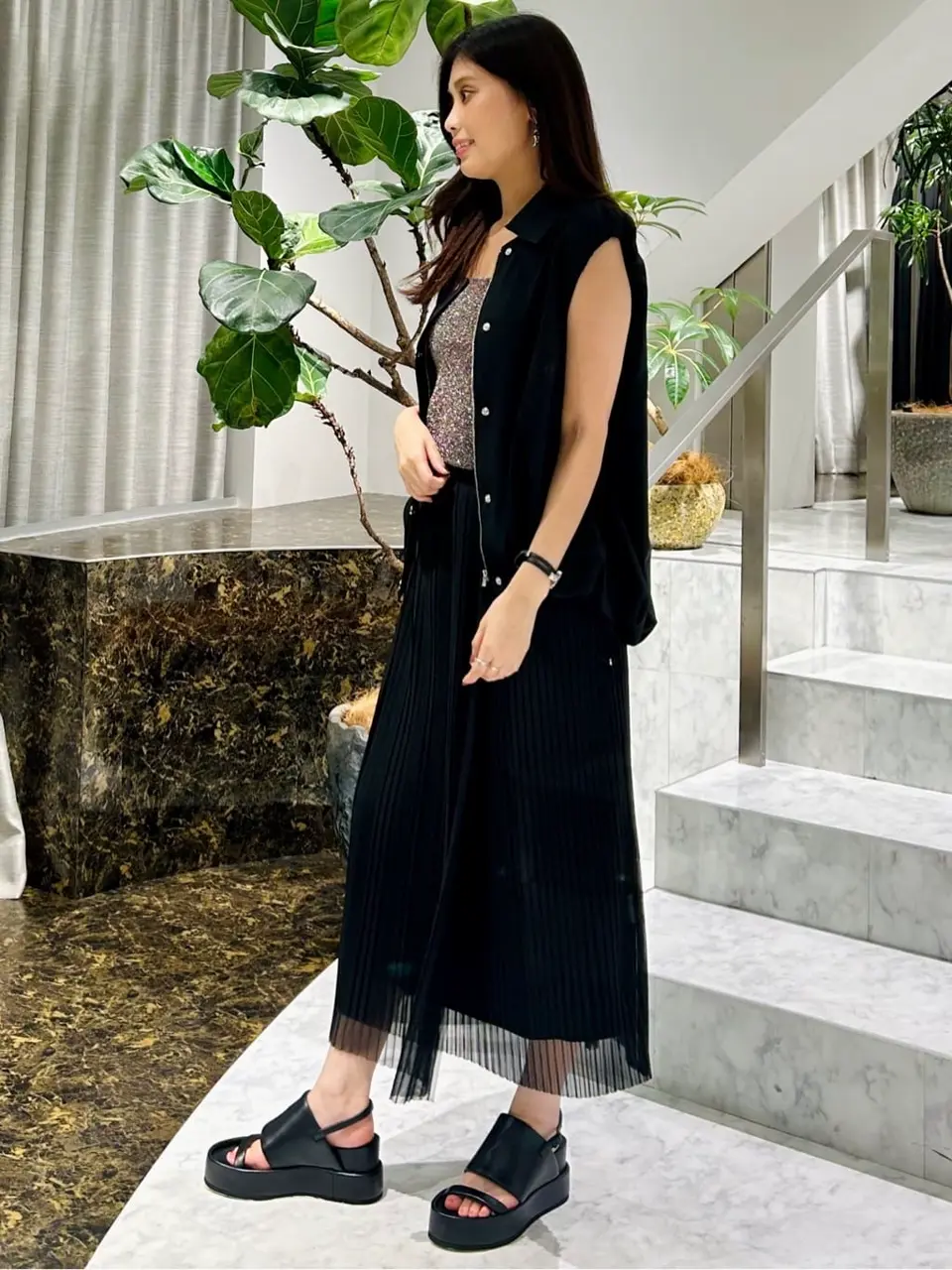 ORIGINATED IN GRACE CONTINENTAL 志田　悠 コーディネート画像