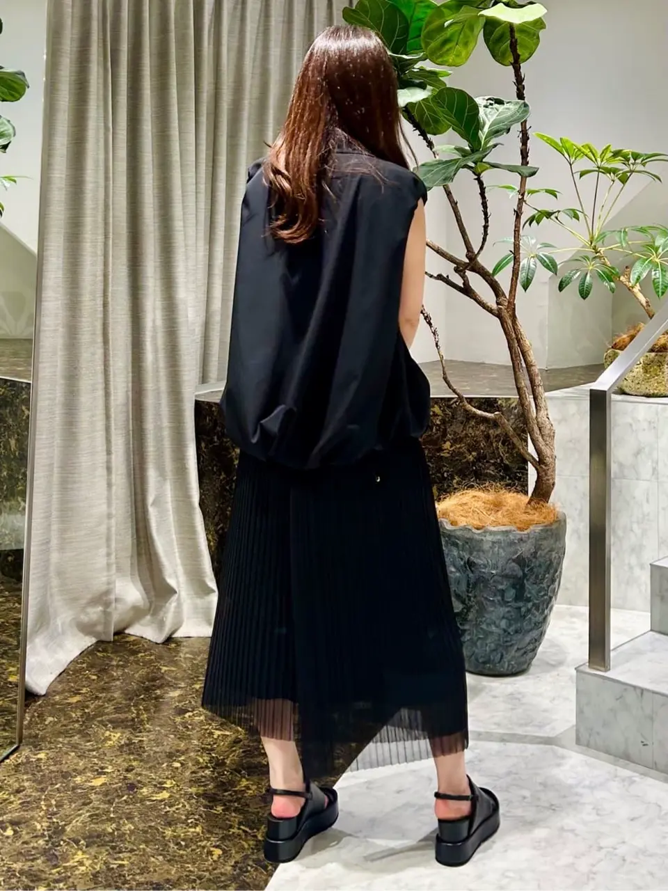 ORIGINATED IN GRACE CONTINENTAL 志田　悠 コーディネート画像