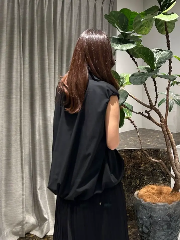 ORIGINATED IN GRACE CONTINENTAL 志田　悠 コーディネート画像