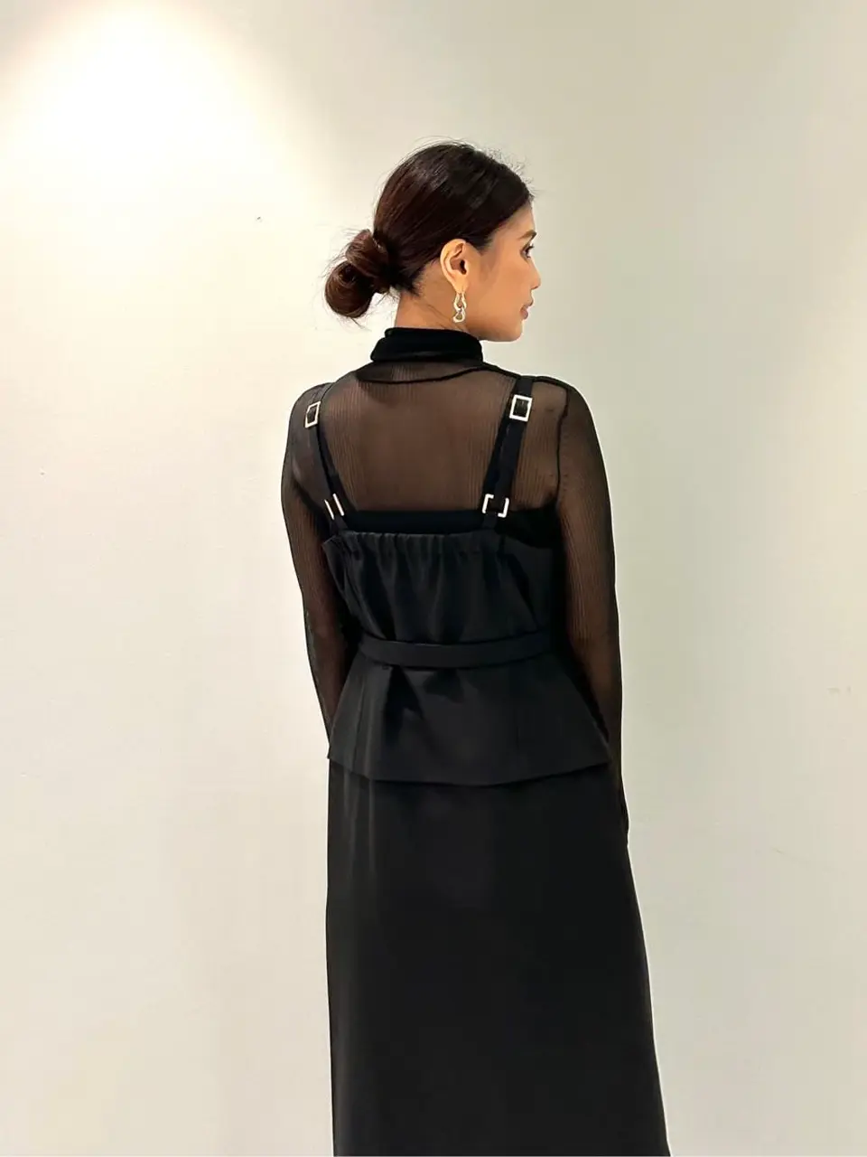 ORIGINATED IN GRACE CONTINENTAL 志田　悠 コーディネート画像