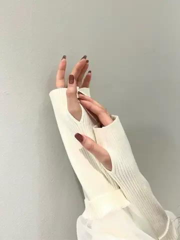 ORIGINATED IN GRACE CONTINENTAL 志田　悠 コーディネート画像