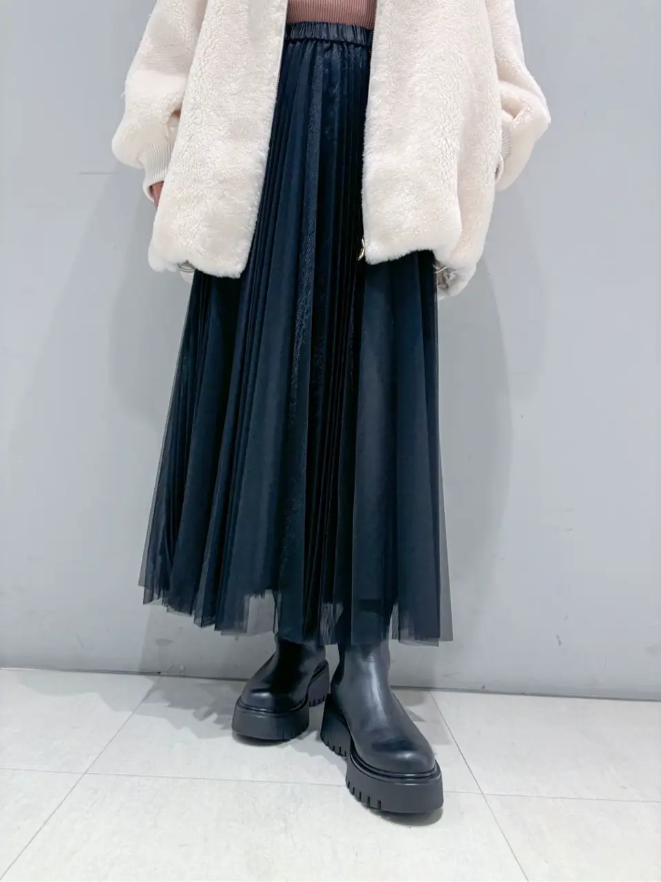 ORIGINATED IN GRACE CONTINENTAL yukimi yonee コーディネート画像