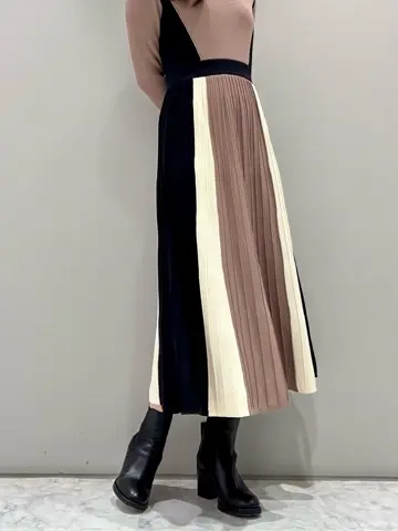 ORIGINATED IN GRACE CONTINENTAL 志田　悠 コーディネート画像