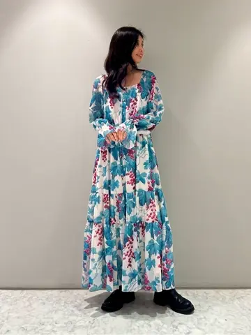 ORIGINATED IN GRACE CONTINENTAL 志田　悠 コーディネート画像