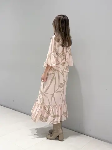 ORIGINATED IN GRACE CONTINENTAL yukimi yonee コーディネート画像