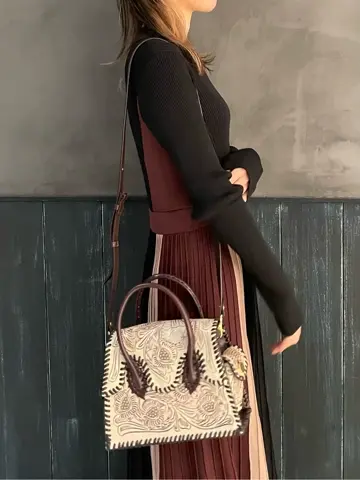 ORIGINATED IN GRACE CONTINENTAL 三浦　芙優 コーディネート画像