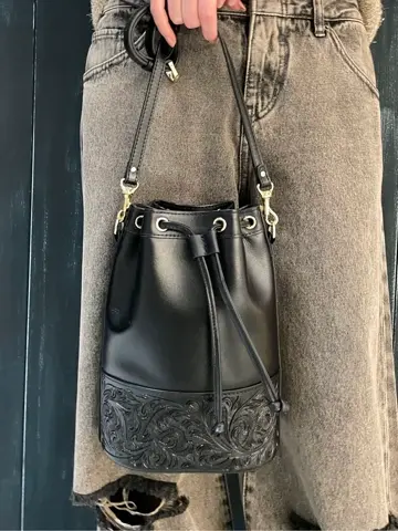 ORIGINATED IN GRACE CONTINENTAL 三浦　芙優 コーディネート画像