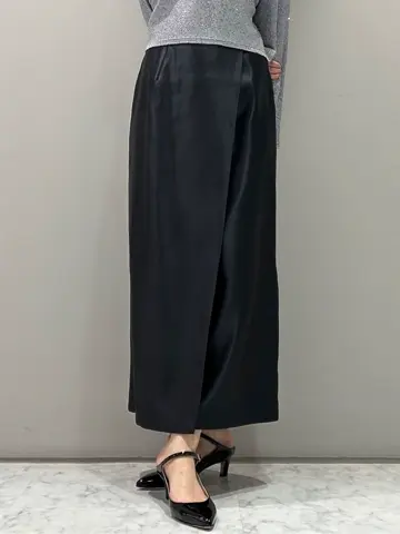 ORIGINATED IN GRACE CONTINENTAL 志田　悠 コーディネート画像