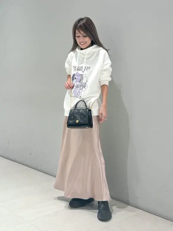 ORIGINATED IN GRACE CONTINENTAL yukimi yonee コーディネート画像