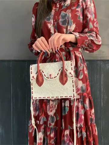 ORIGINATED IN GRACE CONTINENTAL watanabe コーディネート画像