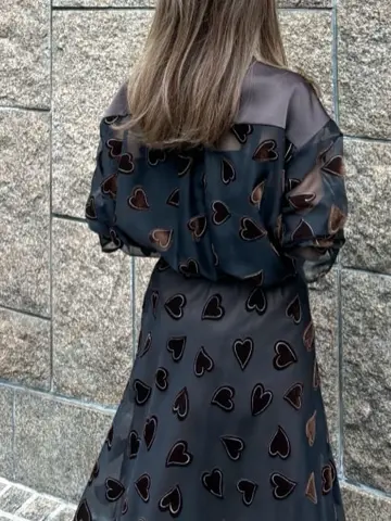 ORIGINATED IN GRACE CONTINENTAL yukimi yonee コーディネート画像