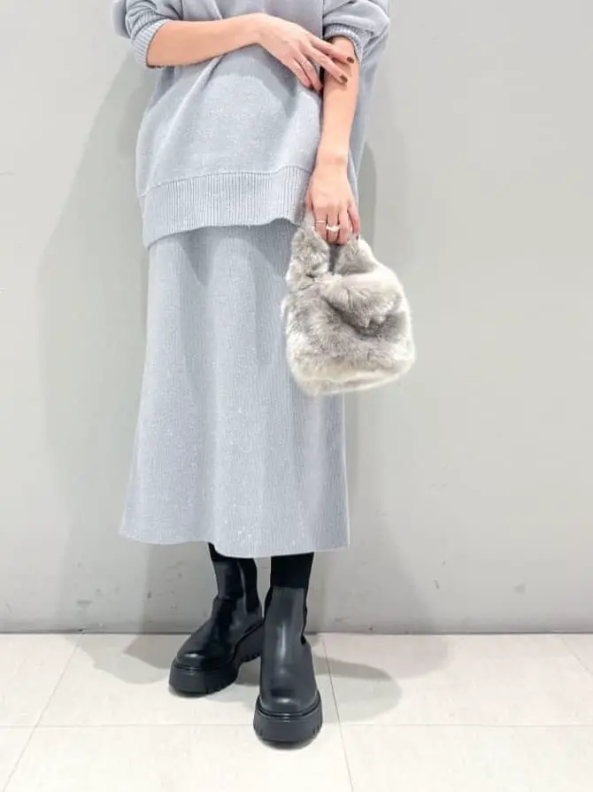 ORIGINATED IN GRACE CONTINENTAL yukimi yonee コーディネート画像