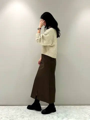 ORIGINATED IN GRACE CONTINENTAL 志田　悠 コーディネート画像