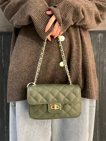 ORIGINATED IN GRACE CONTINENTAL 三浦　芙優 コーディネート画像