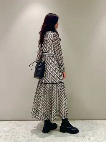 ORIGINATED IN GRACE CONTINENTAL 志田　悠 コーディネート画像