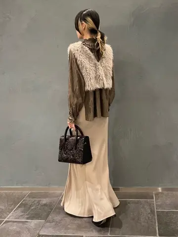 ORIGINATED IN GRACE CONTINENTAL 三浦　芙優 コーディネート画像