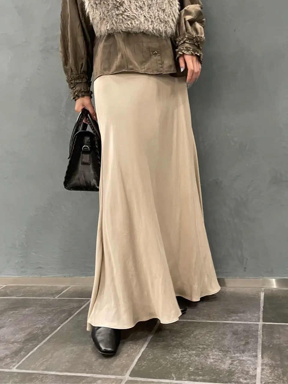 ORIGINATED IN GRACE CONTINENTAL 三浦　芙優 コーディネート画像