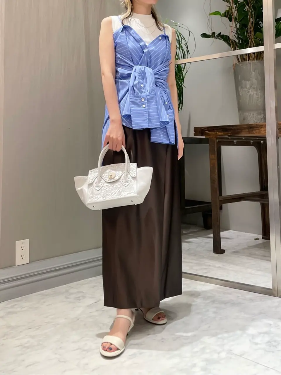 ORIGINATED IN GRACE CONTINENTAL 三浦　芙優 コーディネート画像