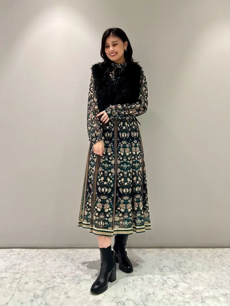 ORIGINATED IN GRACE CONTINENTAL 志田　悠 コーディネート画像