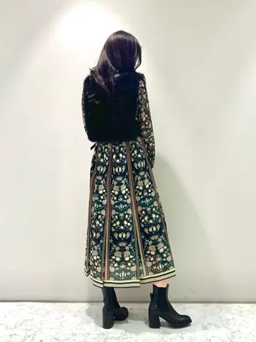 ORIGINATED IN GRACE CONTINENTAL 志田　悠 コーディネート画像