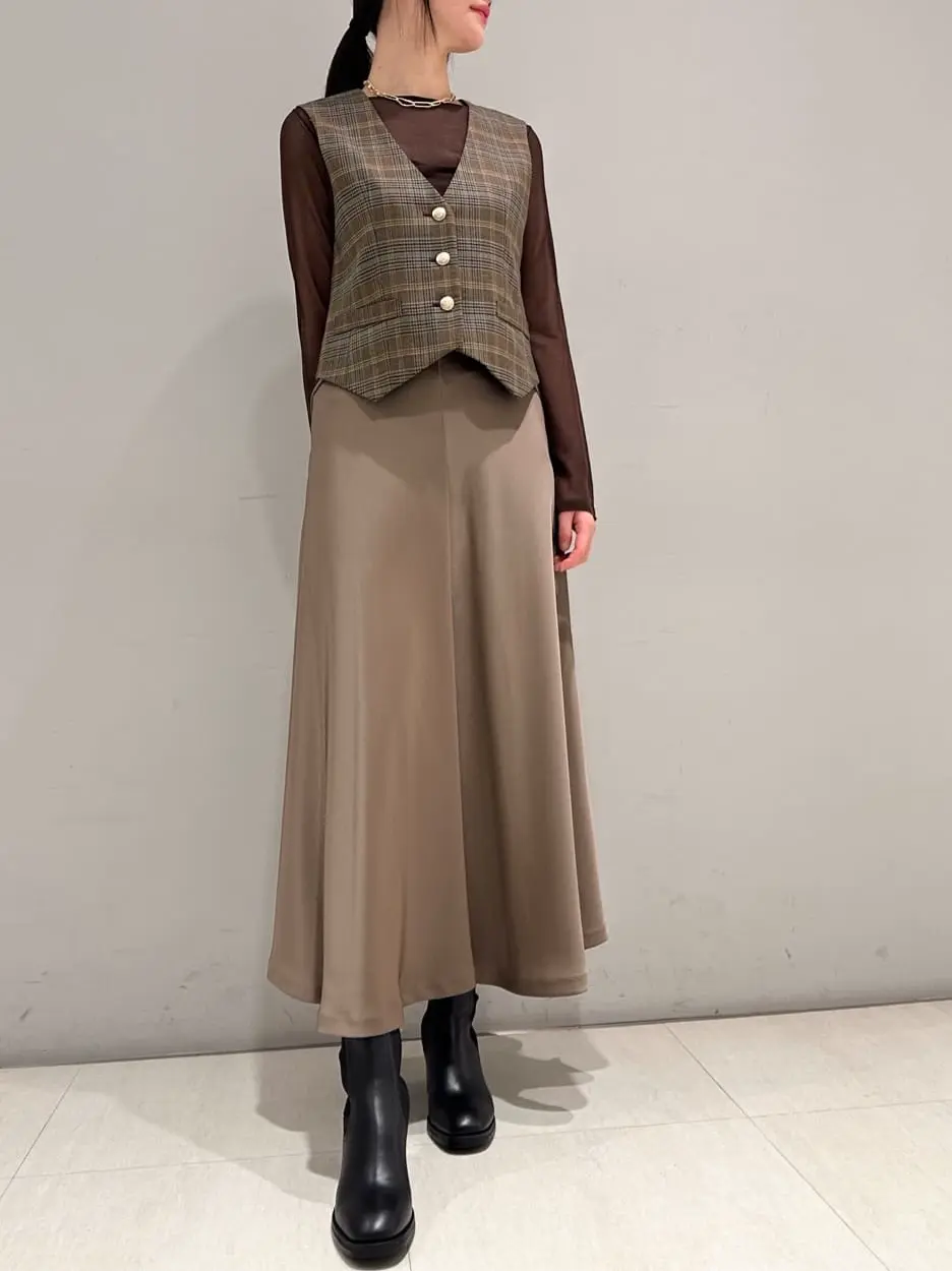 ORIGINATED IN GRACE CONTINENTAL 髙田　美衣 コーディネート画像