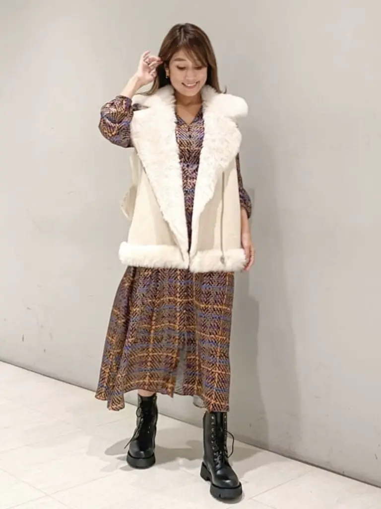 ORIGINATED IN GRACE CONTINENTAL yukimi yonee コーディネート画像