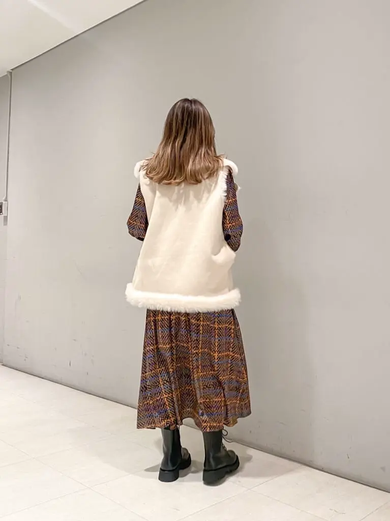 ORIGINATED IN GRACE CONTINENTAL yukimi yonee コーディネート画像