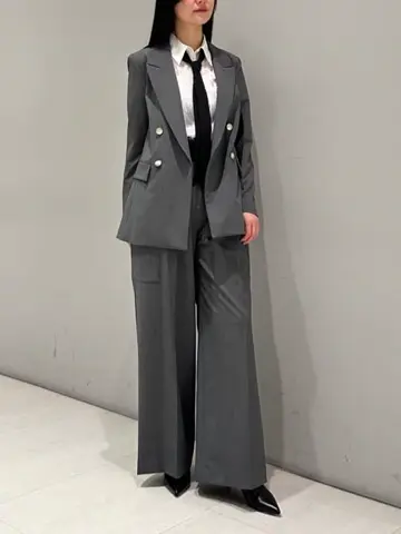 ORIGINATED IN GRACE CONTINENTAL 髙田　美衣 コーディネート画像