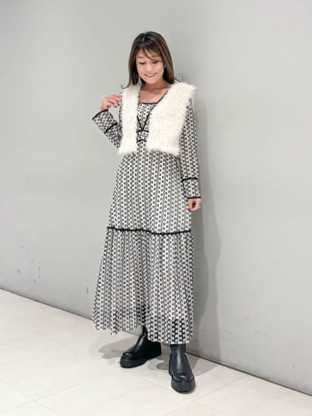 ORIGINATED IN GRACE CONTINENTAL yukimi yonee コーディネート画像