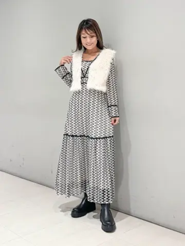 ORIGINATED IN GRACE CONTINENTAL yukimi yonee コーディネート画像