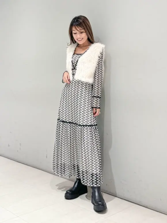 ORIGINATED IN GRACE CONTINENTAL yukimi yonee コーディネート画像