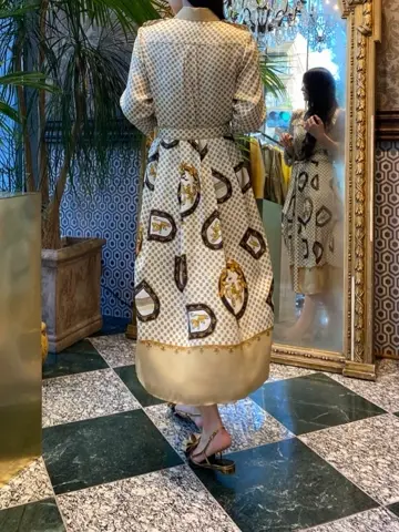 ORIGINATED IN GRACE CONTINENTAL watanabe コーディネート画像