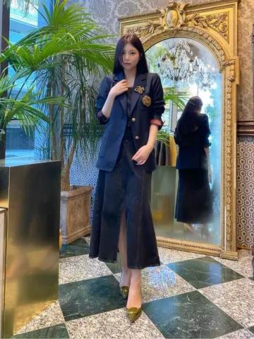 ORIGINATED IN GRACE CONTINENTAL watanabe コーディネート画像