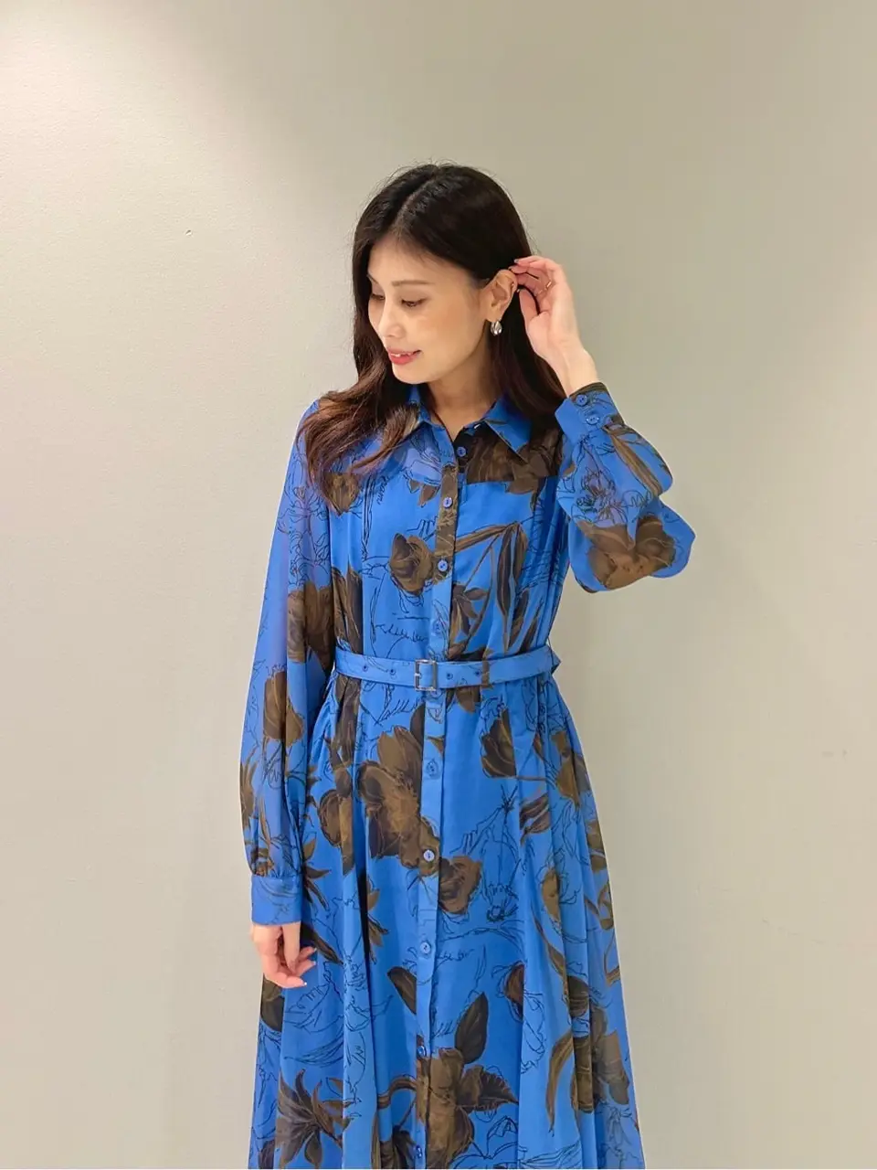 ORIGINATED IN GRACE CONTINENTAL 志田　悠 コーディネート画像