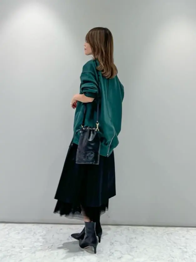 ORIGINATED IN GRACE CONTINENTAL yukimi yonee コーディネート画像